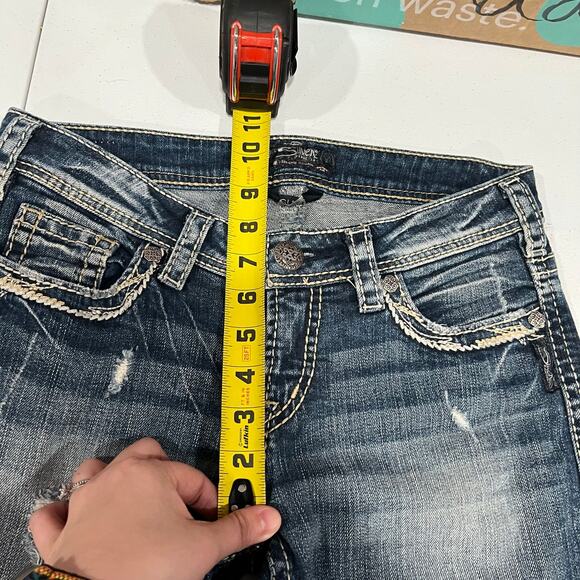 Silver Suki Low Rise Cropped Jeans Stitched Distressed Womens Size 26 - Picture 9 of 10